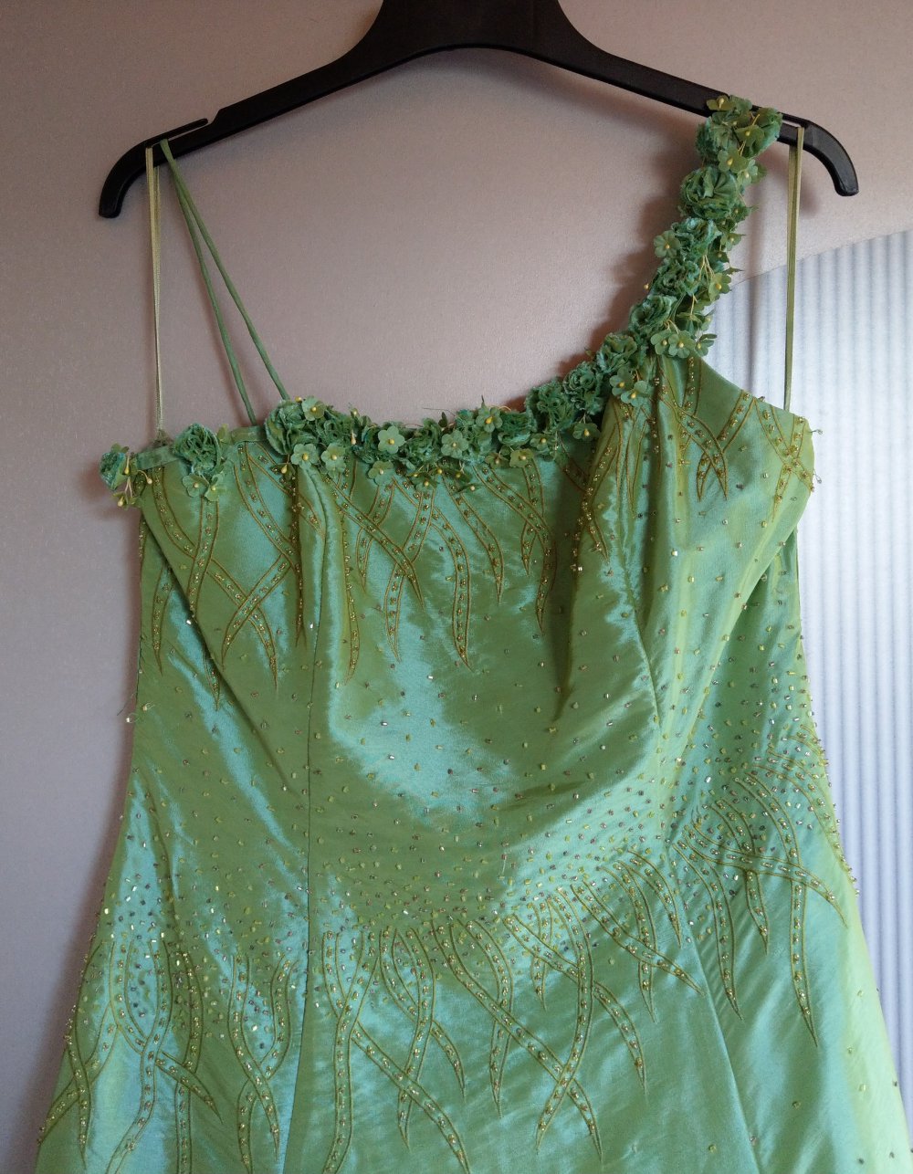 Abendkleid Kleid grün Blumen Pailletten Grand Soir