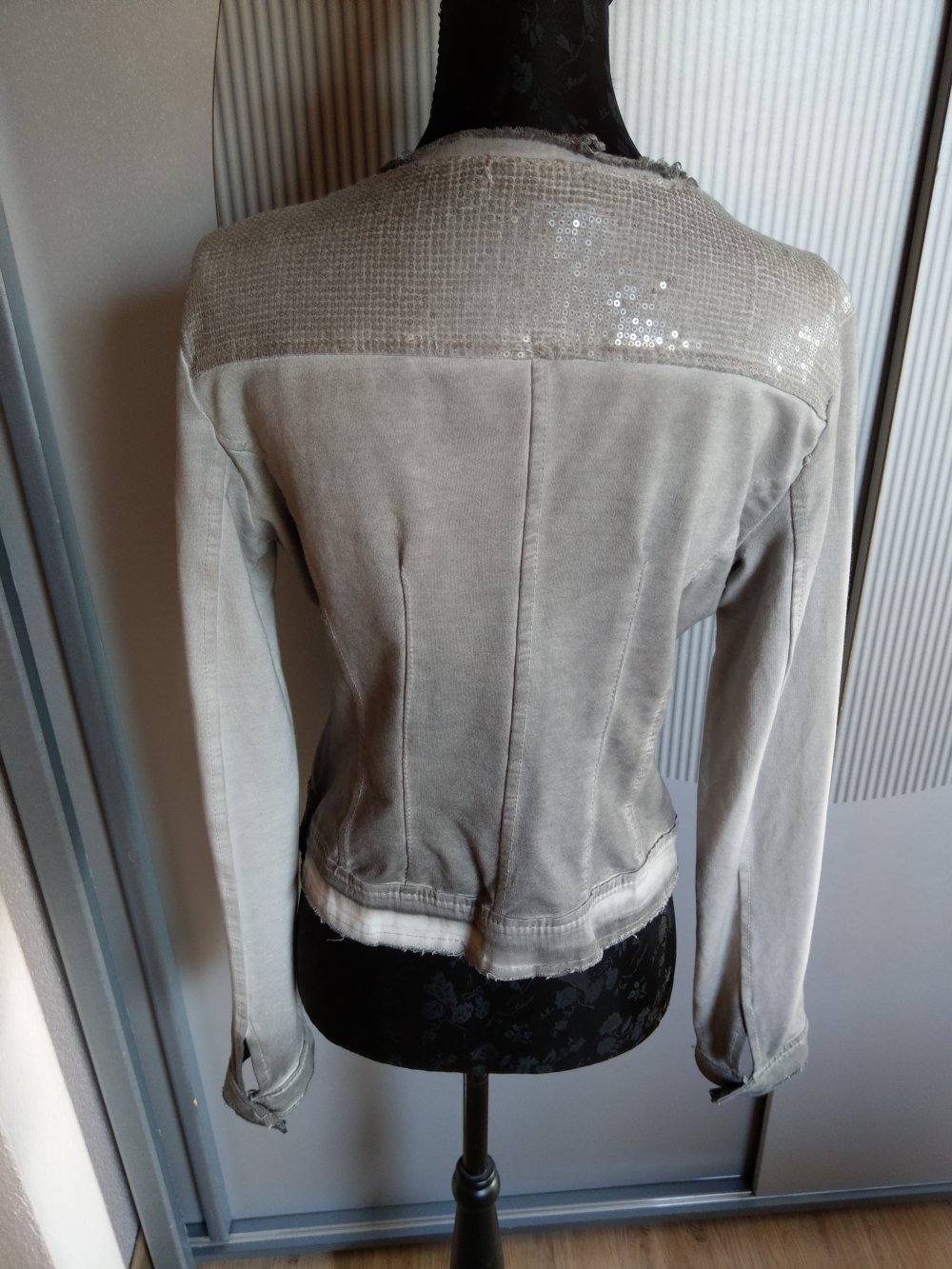 Jeansjacke Jacke grau Pailletten Made in Italy 