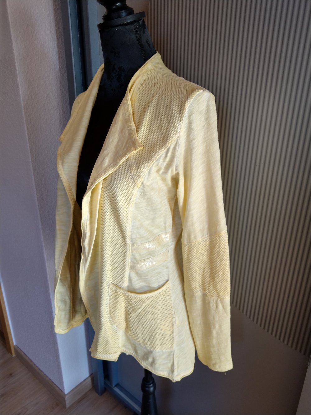 Jacke Cardigan gelb Pailletten liberty 