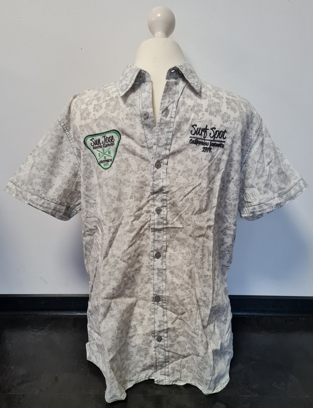 Hemd, Shirt, Oberteil, Fishbone geblümt,weiß-grau, Größe L gebraucht