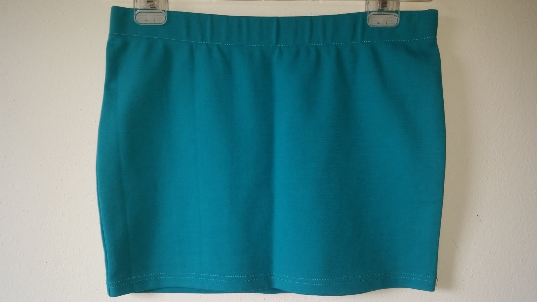 40, Basic Minirock, smaragd, neu