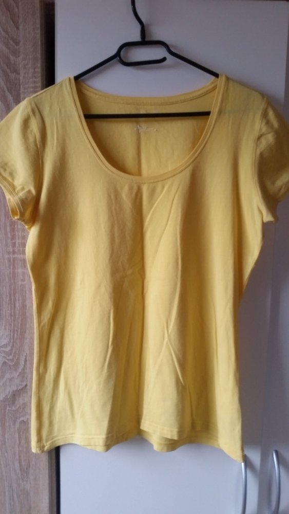42, Basic-Shirt, sonnengelb