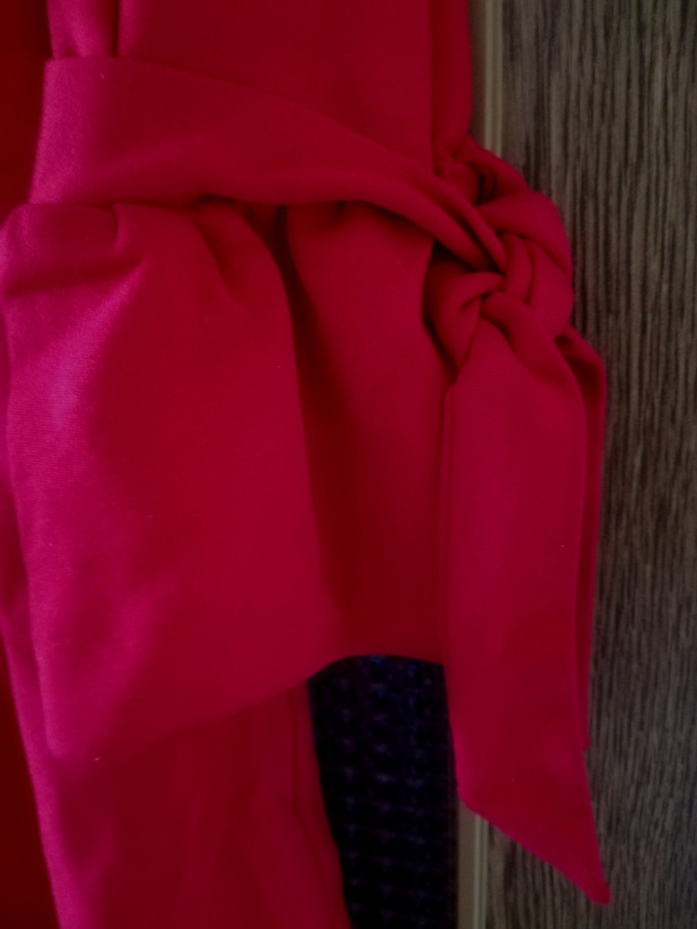 Tolles knallrotes Kleid Gr. M, wie neu, mit tollen Details