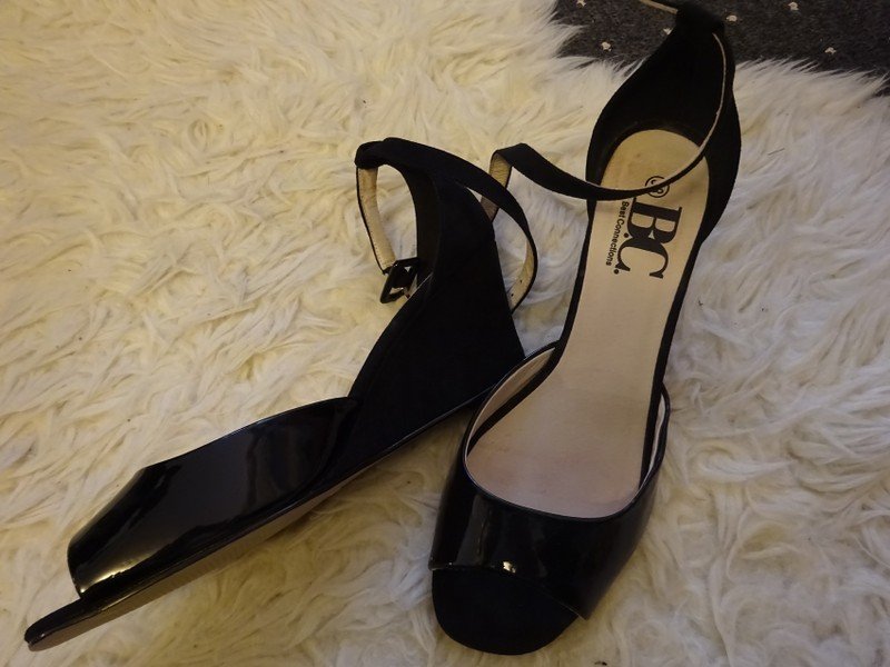 Slingbacks