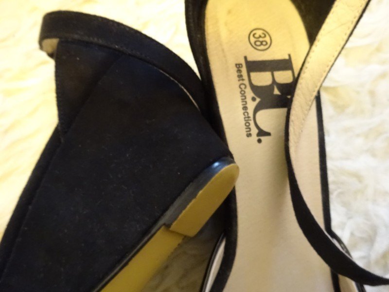 Slingbacks