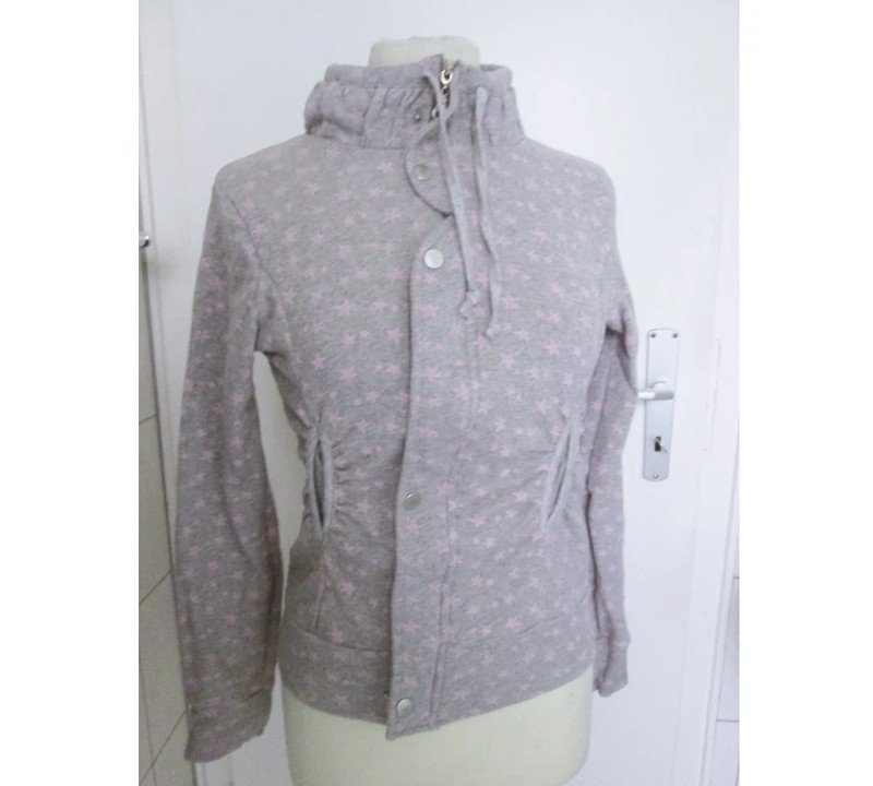 Strickjacke mit Sternen 