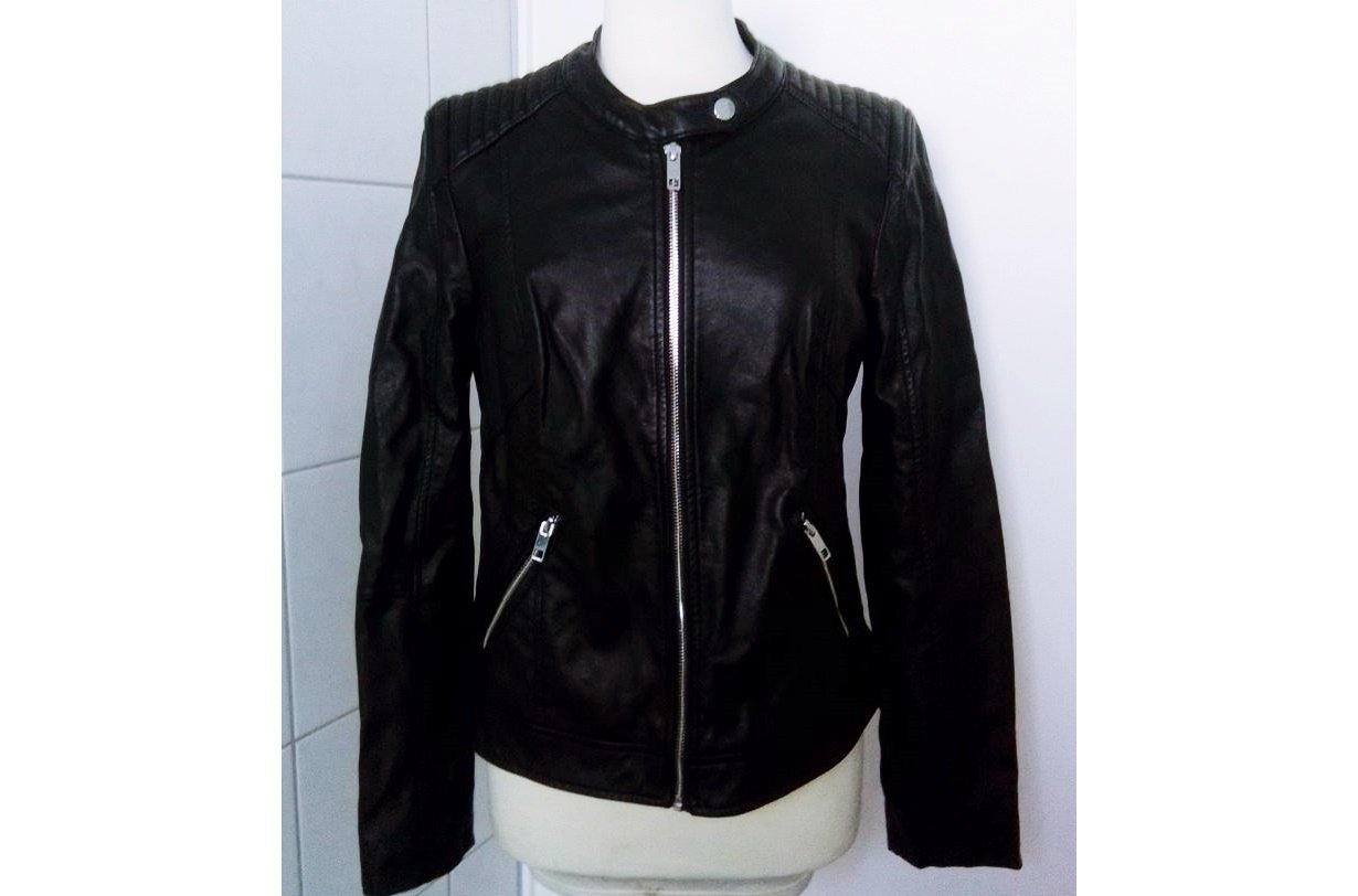 Lederjacke neu und ungetragen mit Etikett Gr 38