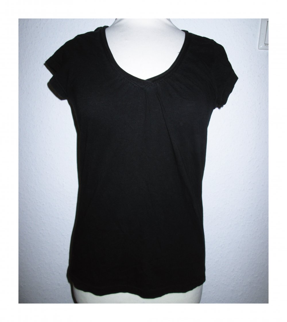 T Shirt mit V Ausschnitt 
