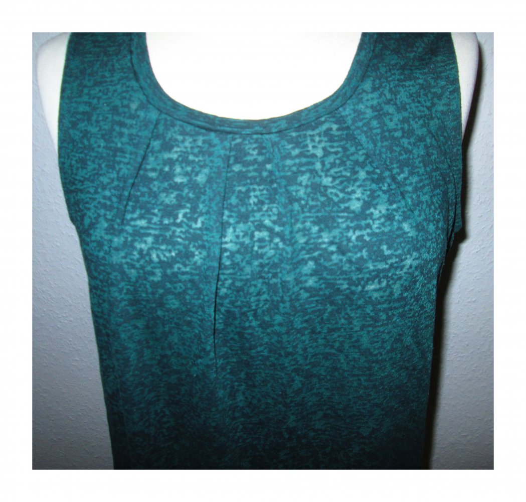 Grünes Top