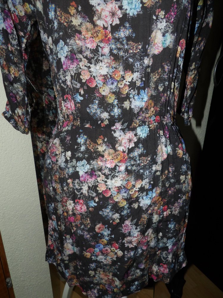 Kleid Mango Gr. 34 Blumen floral