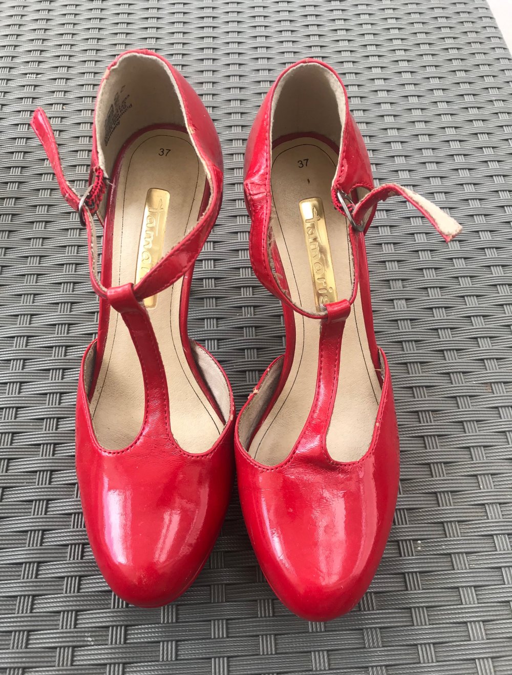 Rote Riemchen Pumps Mary Janes