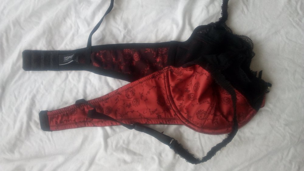 BH Esprit Blumenmuster 75B