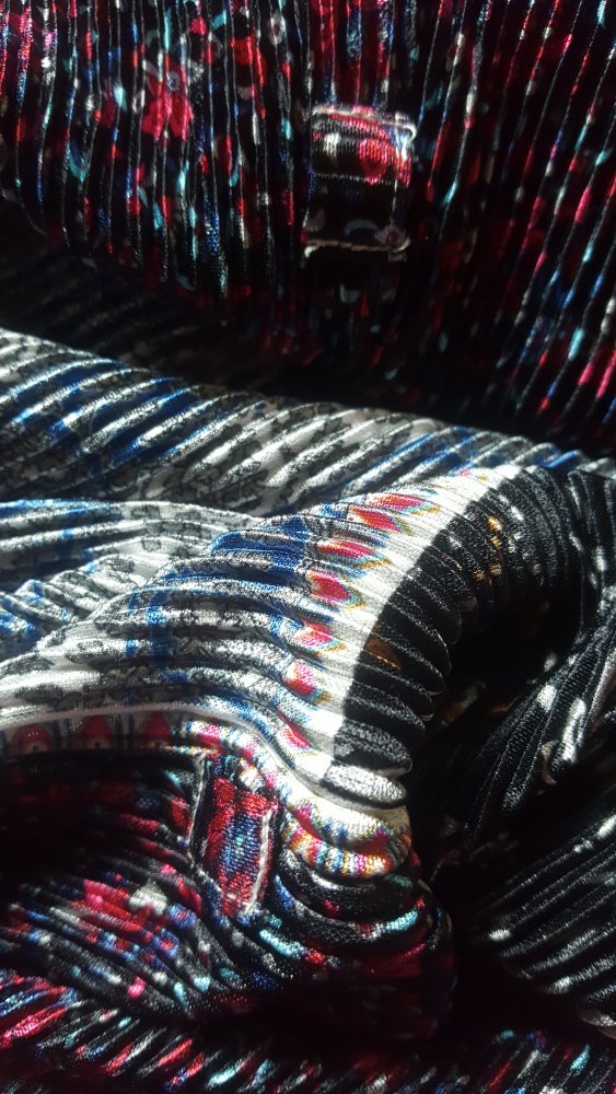 Bluse Plissee Vintage Patchwork Printdruck. Glänzend. Halbarm Oberteil  Festival Moms Tunika Blütenprint. Blumendruck. Romantic. Shabbystyle.