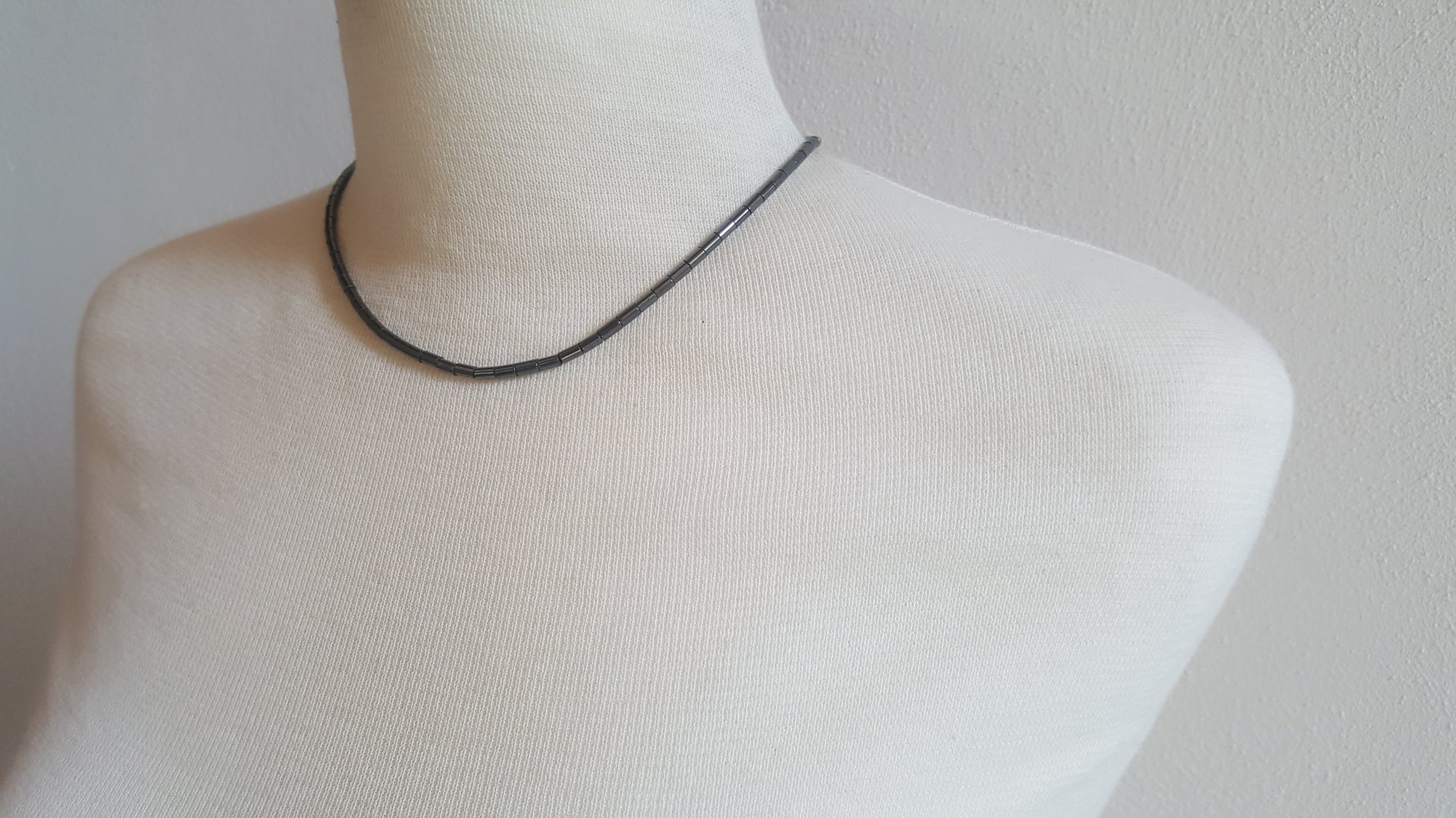 Hämatit Edelstein Perlenkette Collier Eisenstein Blutstein Stahlgrau Silberschwarz poliert