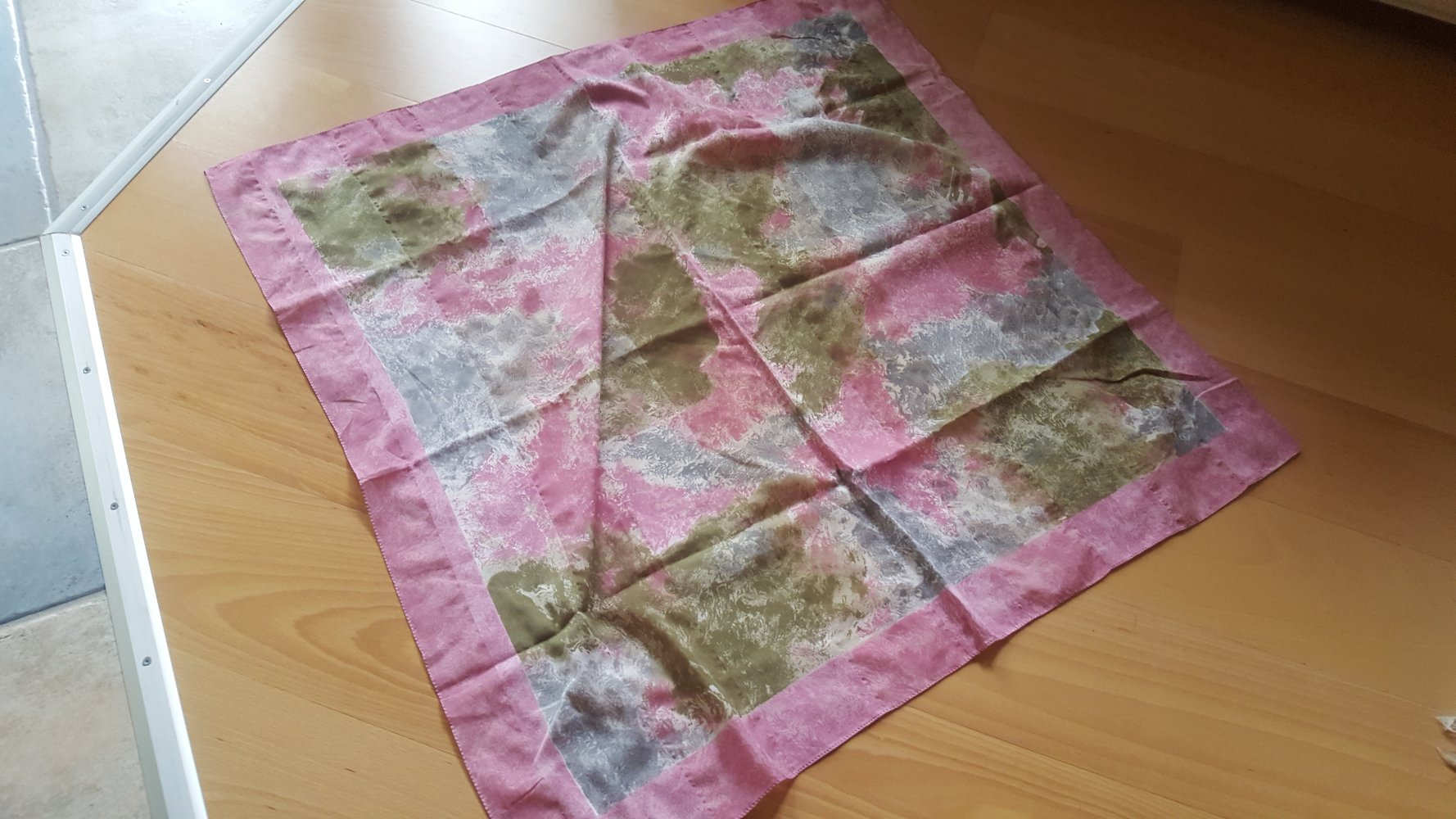 Scharf Schal Tuch Kopftuch Bandana rosè Grey Halstuch Creativprint  