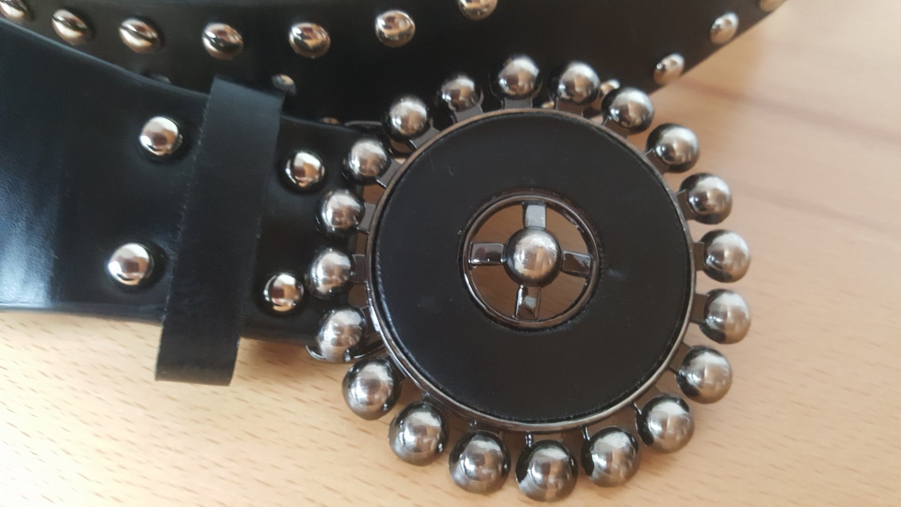 Gürtel Nietengürtel, Statementgürtel, Gothic. Vintage Lover, Motto Event Rockiger Ledergürtel Zierschnalle silber schwarz