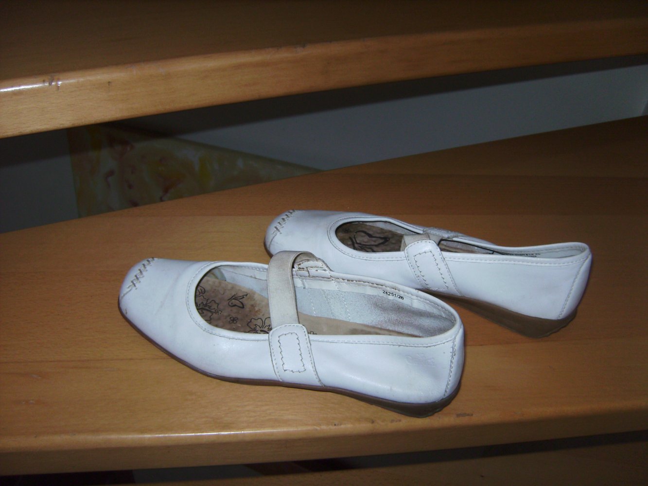 Freizeitschuh weiß Gr. 40 Kunstleder Loafer Mokassins Riemen Schuh flach Ballerina