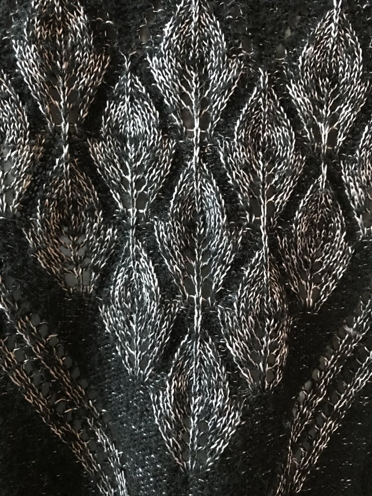 Pullover Pulli 44/46 Strick schwarz Perlweiß Vintagelove Doublé Blattmotiv Langarm Rundhals Oberteil y2k 
