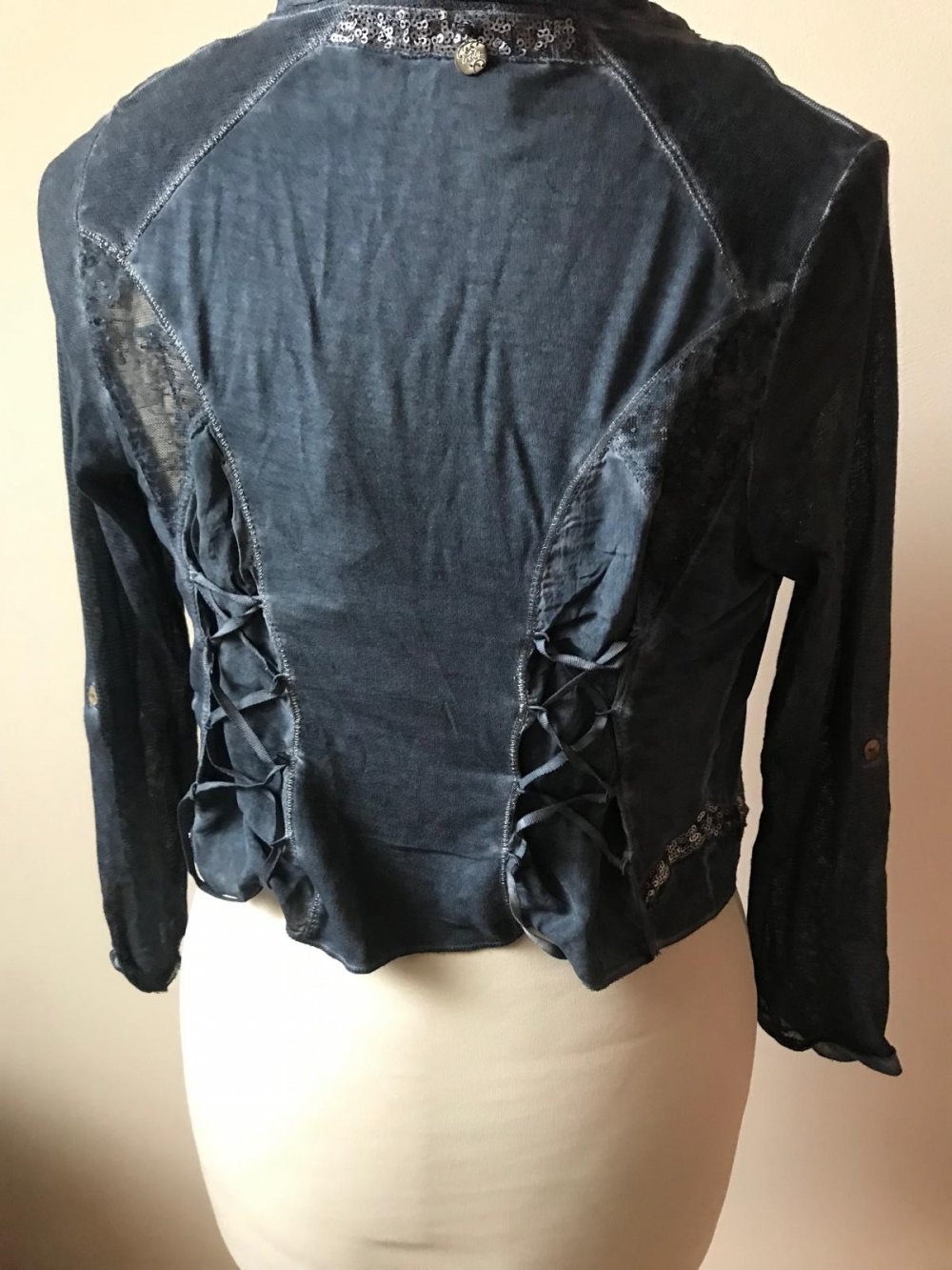 Jacke Shirt Kimono TREDY blau Corsagen Cardigan Croped Westenjacke feminin Onesize neuwertig Bolero Shirt Detailverliebt Schnürung 36/38/40  