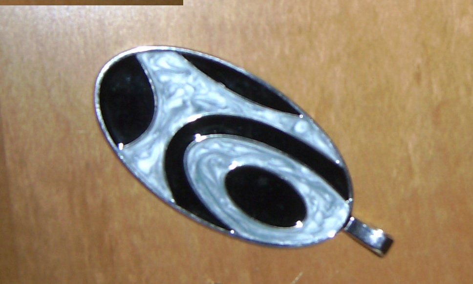 Medaillon Doublè grau-schwarz Silberfarben, Modeschmuck, Anhänger Oval, Retro Design Emaille Eloxal Epoxit Look