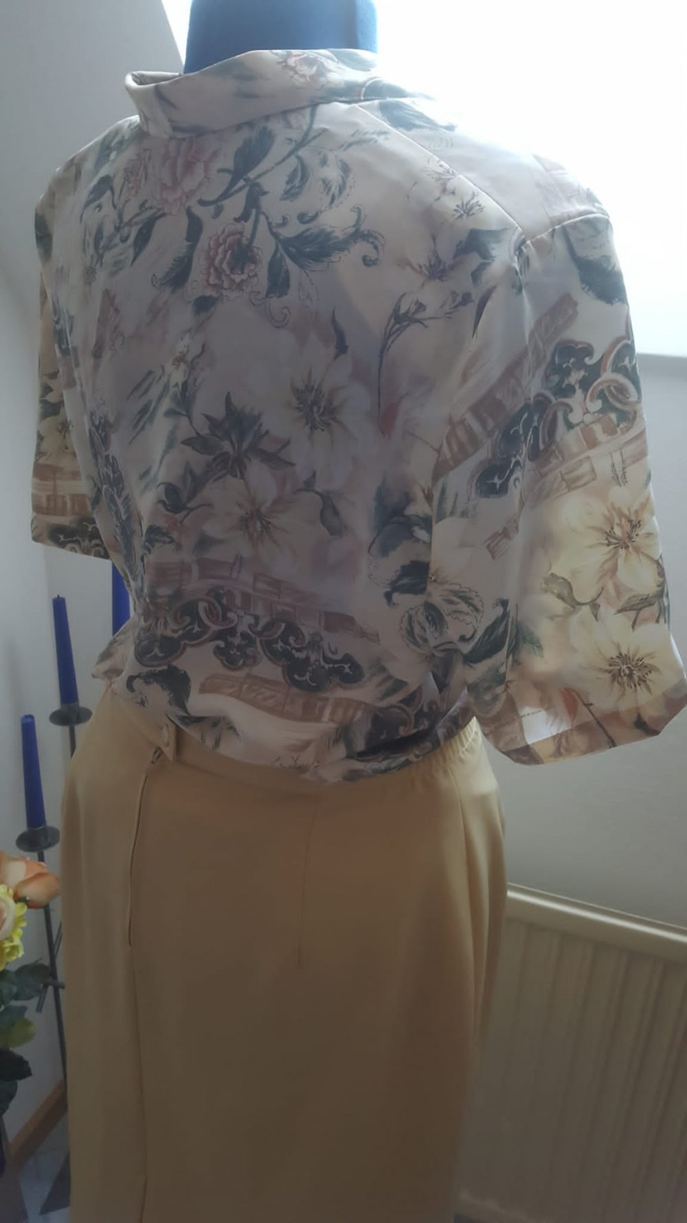 Kostüm Bluse Blütenprint Kurzarm Hemdbluse 42