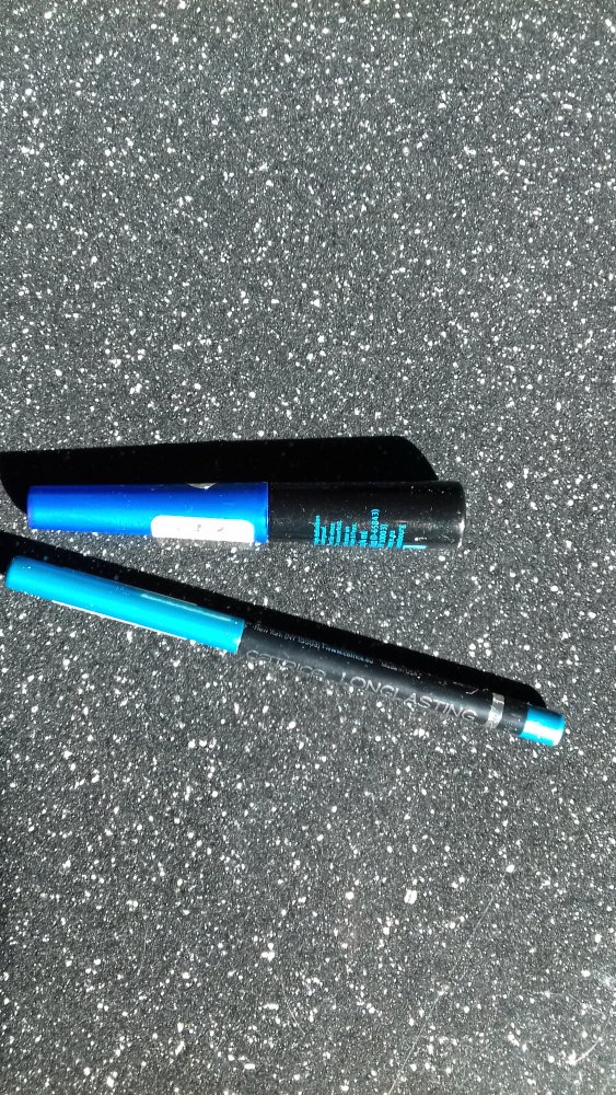 Eyeliner Eye Pencil Waterproof Shapener  metallic bue türkis 