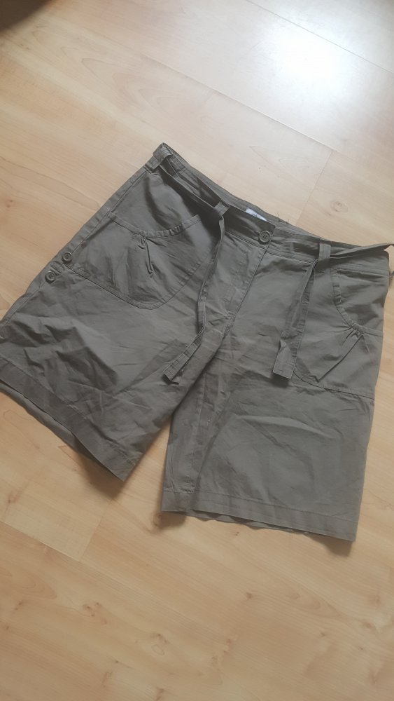 Short Stoffhose  Stoffjeans kurz, Gr. 42, Baumwollshort, Casual Cargo, braun wandelbar Schlaghose