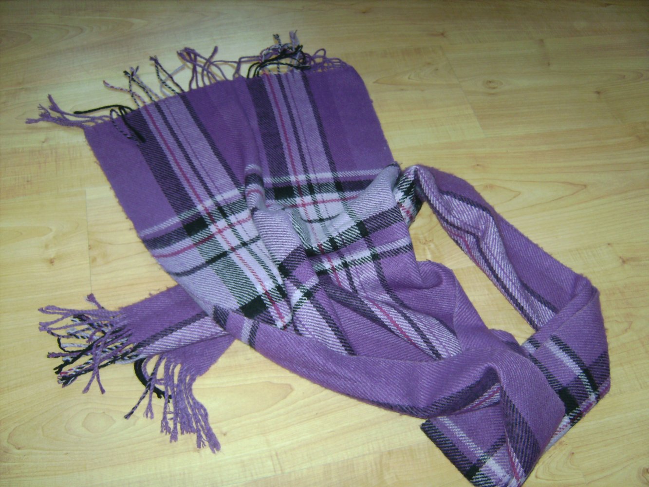 Schal Mantelschal Fransen Royal Flieder Karo Tartanmuster Vintage