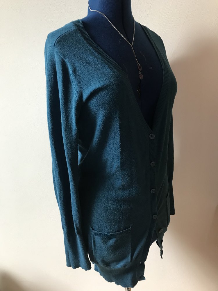 Longjacke Strickjacke Petrol 40/42 Weste Hüftlang Langarm V-Ausschnitt Feinstrick Cardigan blau