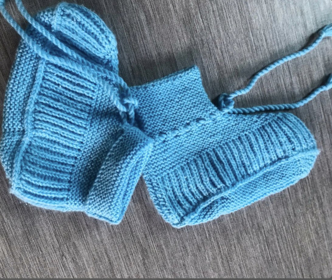 Strick Füßlinge Couchsocken Hausschuhe Hüttenpuschen  Norway Style Puschen Bettsocken Unikate DIY Azurblau Wollsocken Retro Homewear Vintagelover Überzieher Innenschuhe