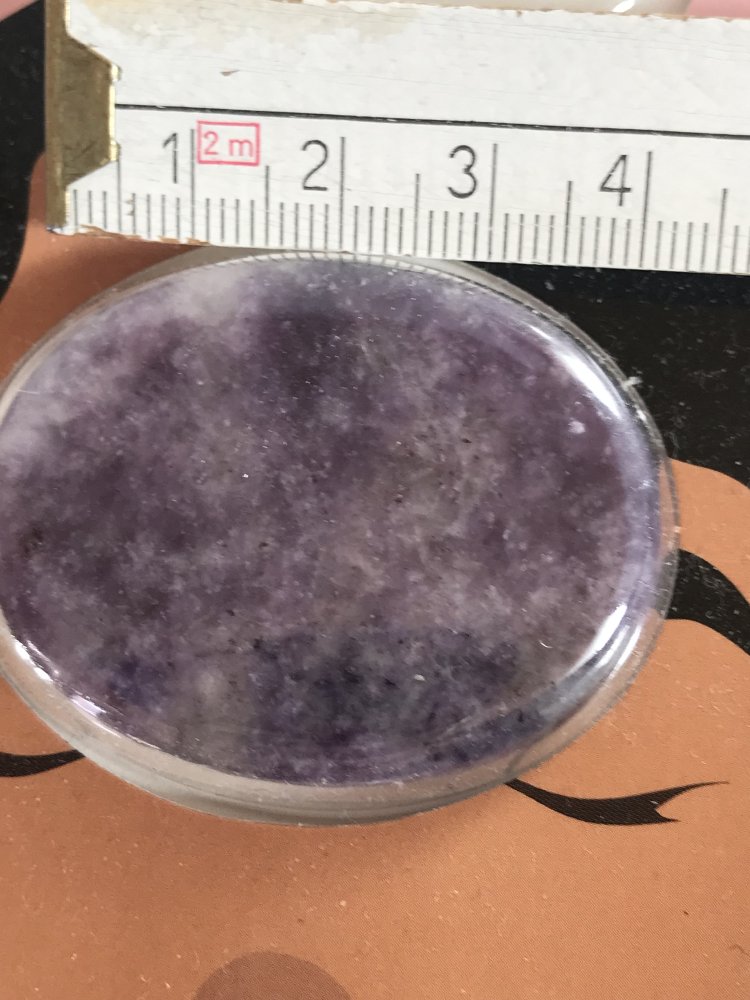 Heilstein Amethyst Taschenschmeichler Glücksbringer Massagestein Gua Sha Talisman Edeltein neu ungenutzt 