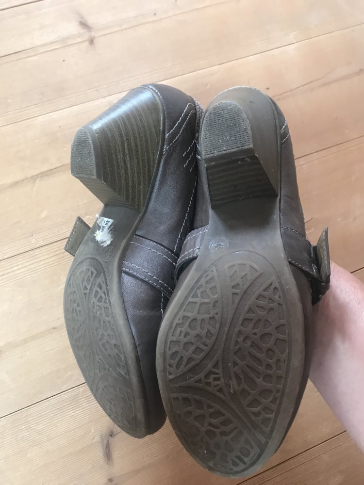 Pumps Absatzschuhe 40 braun Riemen Schuhe soft Fussbett Oktoberfest Dirndl Tracht Allrounder Buissiness 