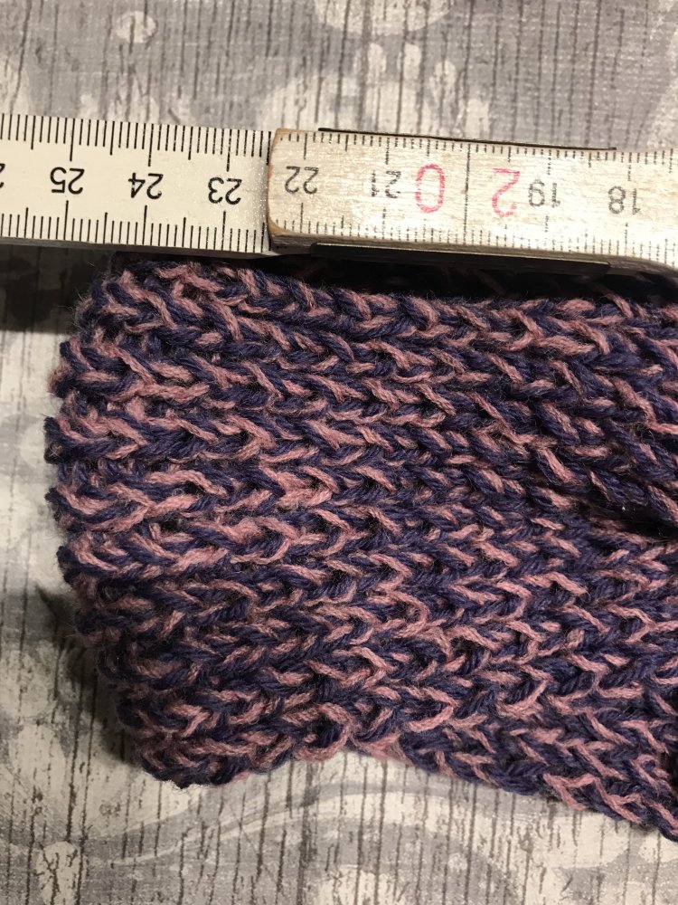 Stirnband Bandeau Kopfschmuck Bandana Wollmütze Handmade Einzelstück Twist Strickband Ohrwärmer Haarband DIY Unique Flieder Wolle Kopfband