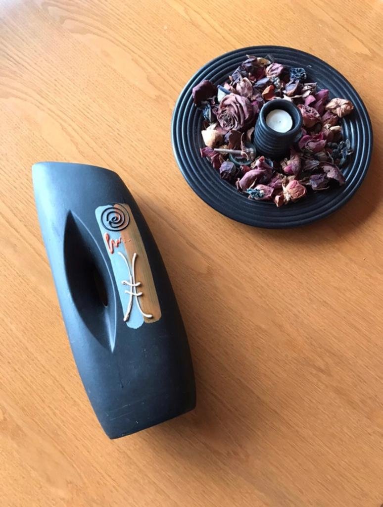 Deko Interieur Vase Bidenvase Yinyan Glücksmotiv Yogi Style schwarz Majolika Handbemalt 