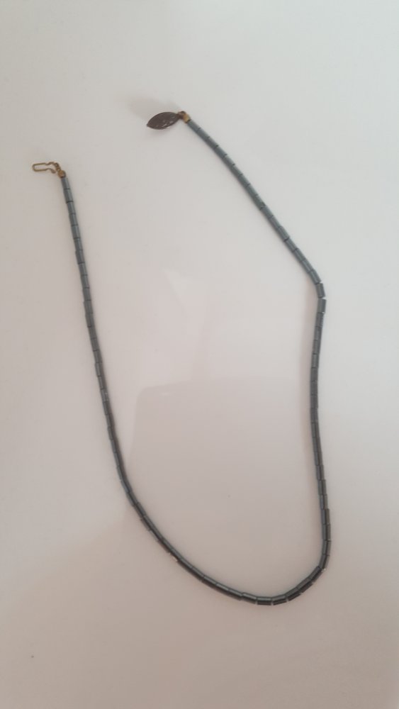 Hämatit Edelstein Perlenkette Collier Eisenstein Blutstein Stahlgrau Silberschwarz poliert