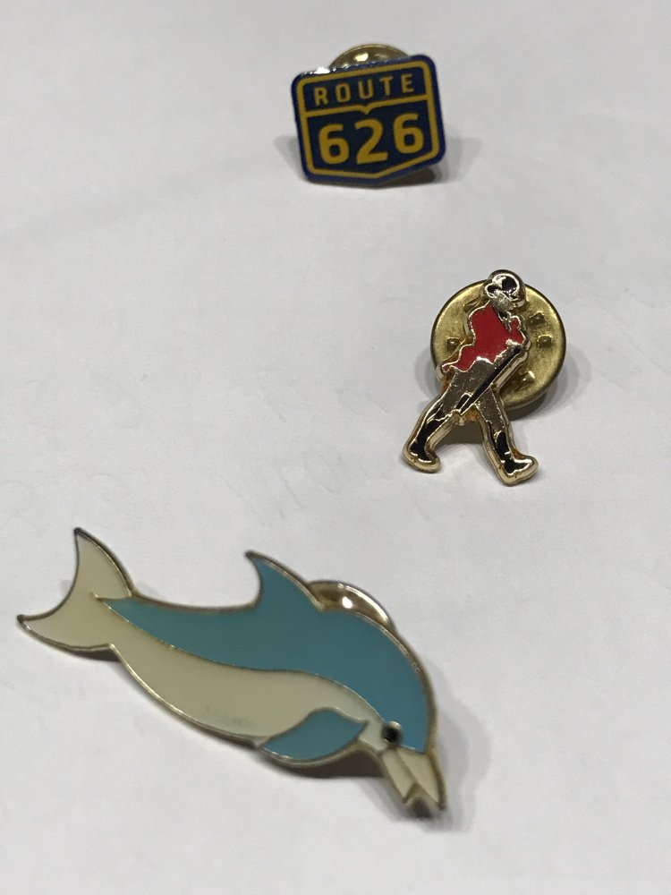 Pin Anstecker Nadel Retro Nostalgie Needle Brosche Emaille Promo Logo Badge 