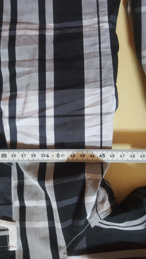 Hemd Kroatien Gr. M Stehkragen Karo langarm  Blusenhemd black white aussergewöhnlich