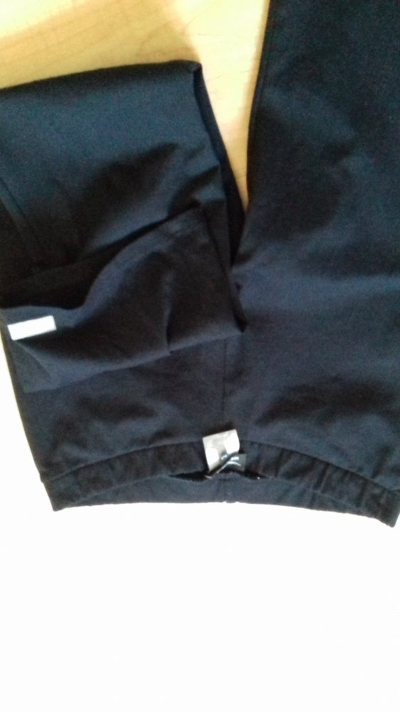 Capri Venice Beach M Tight Flügelhose Legging 3/4 , Fitness Short, Sporthose Overknie, Schlaghose Sportsware