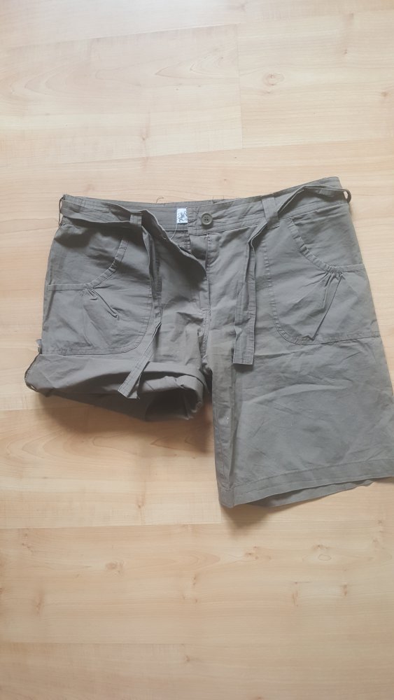 Short Stoffhose  Stoffjeans kurz, Gr. 42, Baumwollshort, Casual Cargo, braun wandelbar Schlaghose