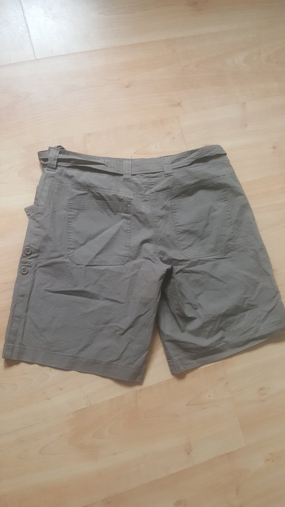 Short Stoffhose  Stoffjeans kurz, Gr. 42, Baumwollshort, Casual Cargo, braun wandelbar Schlaghose
