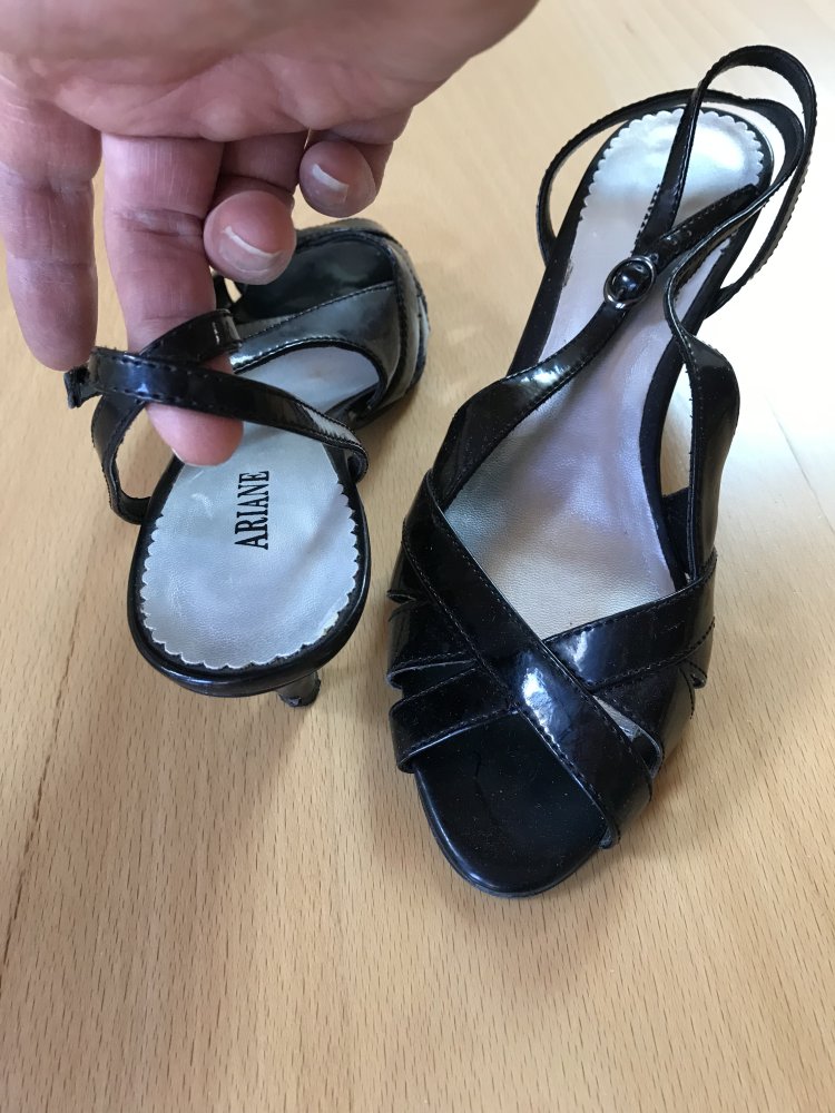 Slingback Peeptoe Lack schwarz Riemen Pumps Stilettos 40 Absatzschuhe 