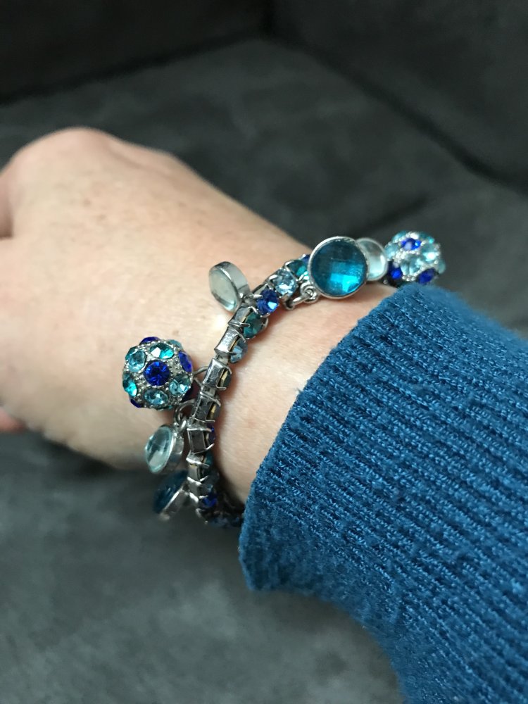 Armband Strass Glitzer Kugeln Türkis Bettelband Boho Elastisch Gummibund Chunky Modeschmuck Glamourness 
