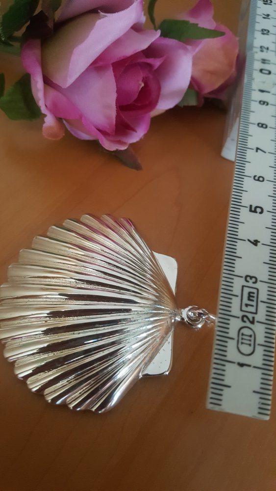 Anhänger Muschel Jacobsmuschel Glücksbringer silberfarben Accessoire für Taschen Beutel oder Schmuck