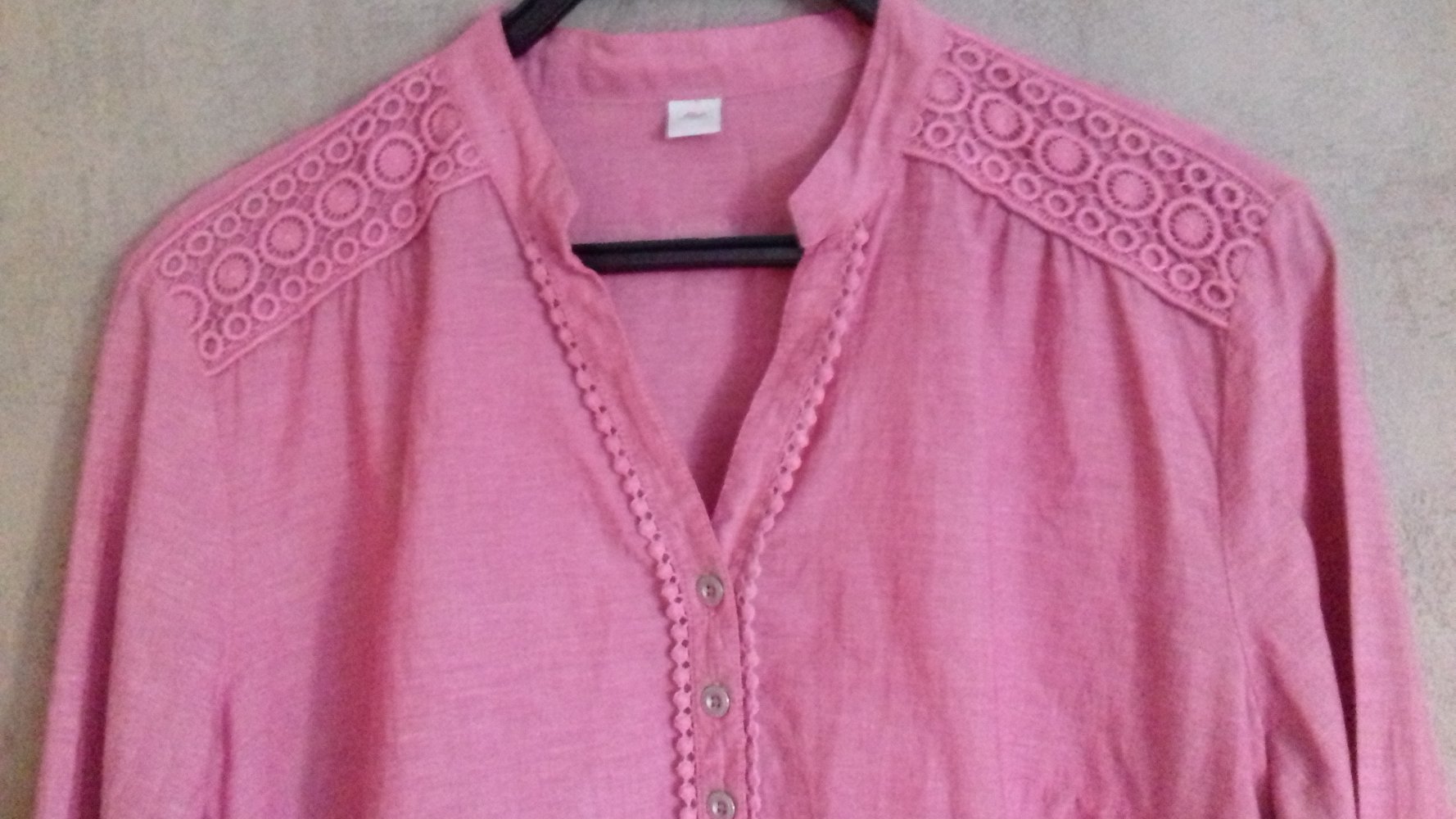 Blusen shirt Gr.  44 S.Oliver Pink Romantik Bordüre  Figurschmeichler.  Tunika,Oberteil  Langarm. Baumwolle 