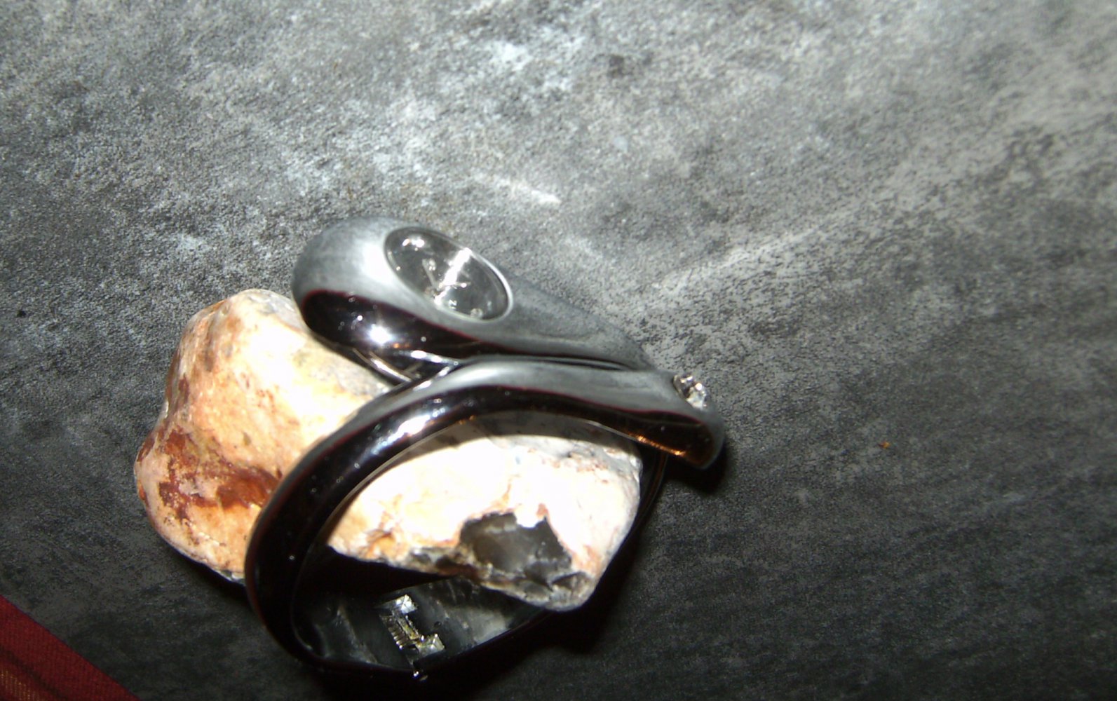 Uhr Armspange Accessoire Modeschmuck Silberfarben mit Glitzerstein Armreif FLR Schlangenform