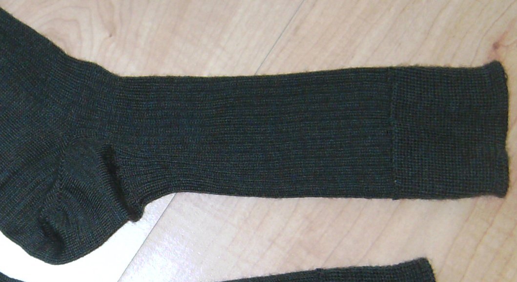Strümpfe Gr. 40, Tannengrün, Falke, Trachtenlook an Sammelbesteller zu Verschenken, Landhaus, Rippstrick