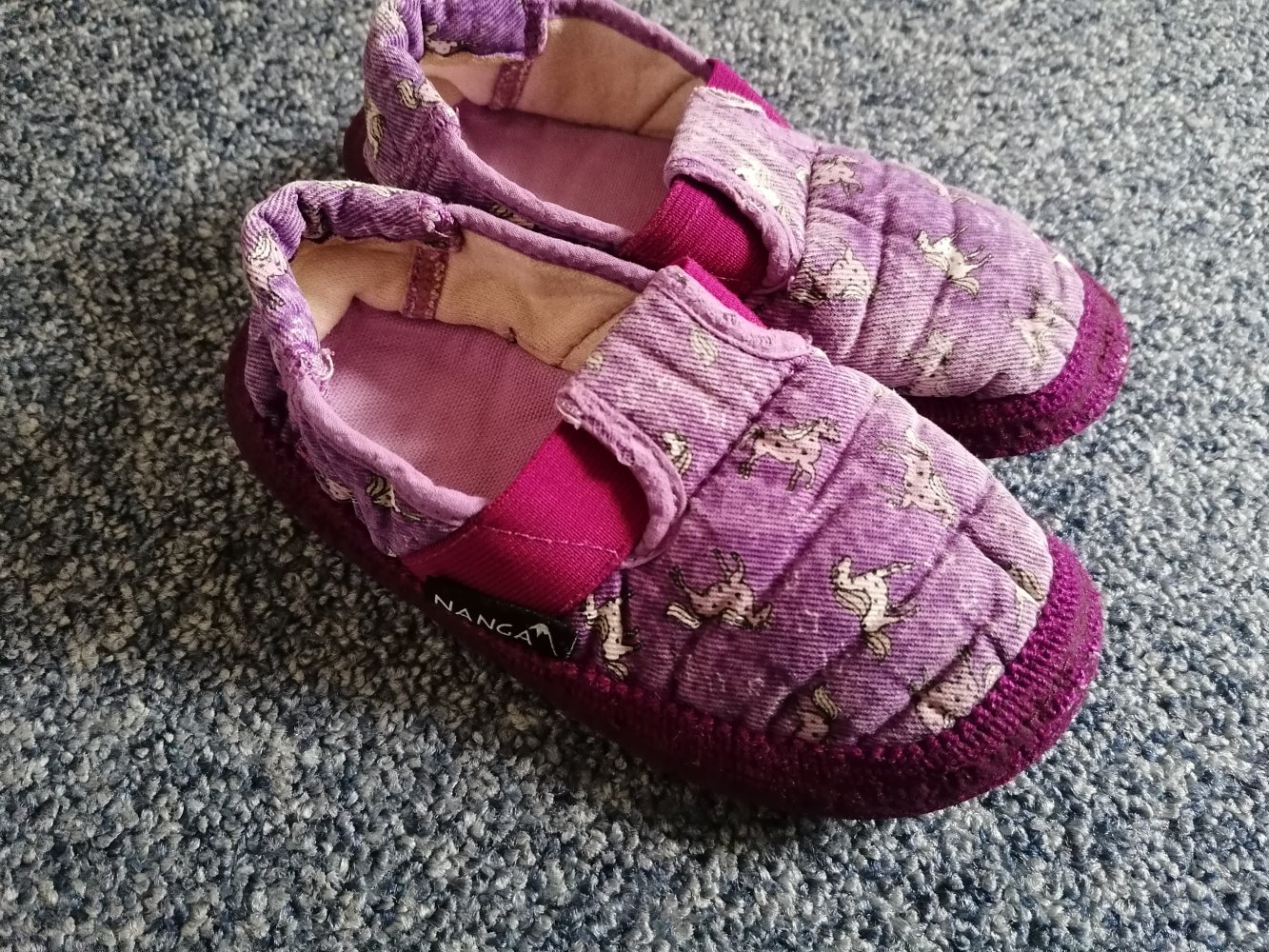 Hausschuhe Nanga Gr. 28 lila Pferde Mädchen