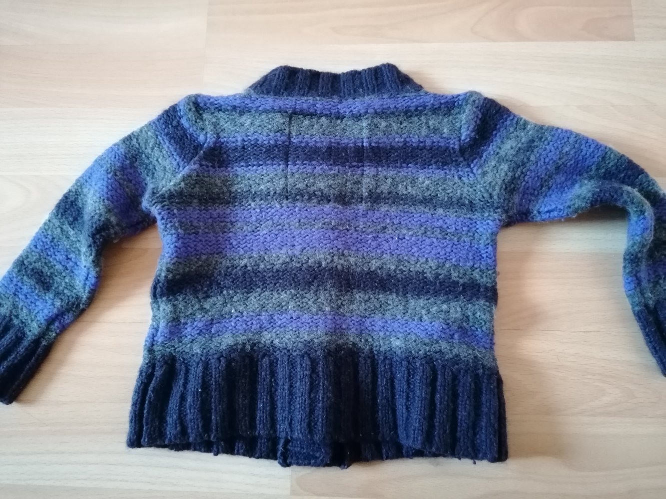Strickjacke Wolljacke Gr. 92 grau schwarz lila Jacke Mädchen Tumble N Dry