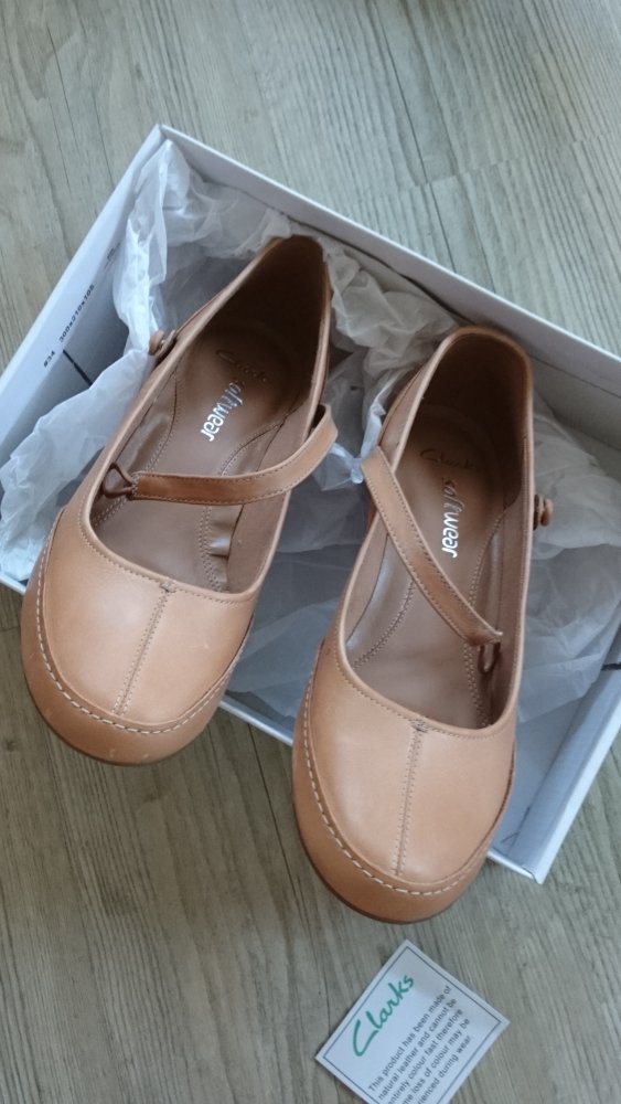 NEU! Clarks Damen Harmonious May Janes Slipper , Größe 41