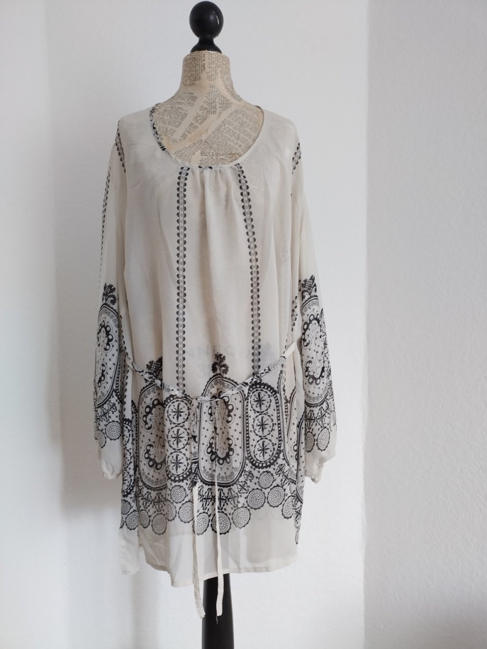 Tunika aus Chiffon , Größe 54